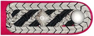 1940 Obertruppfuehrer rechts