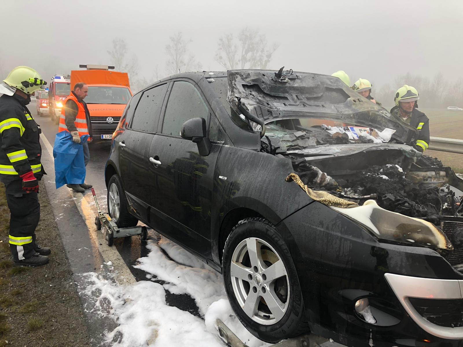 2019 12 17 KFZ Brand (4)